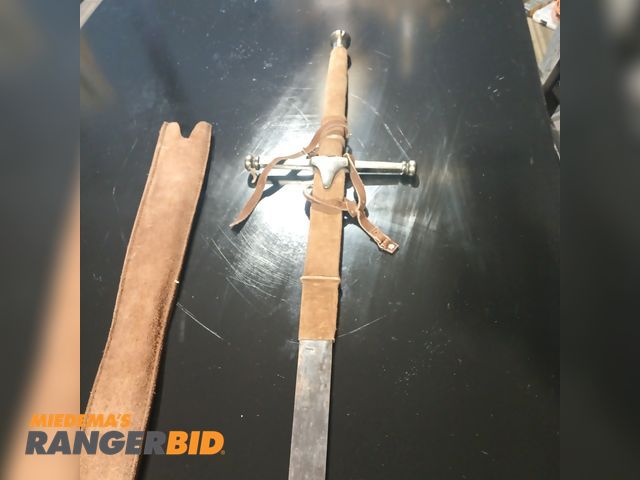 Lot 30-744 - 1 sword vintage sword condition is very good approximately 30-36 inches