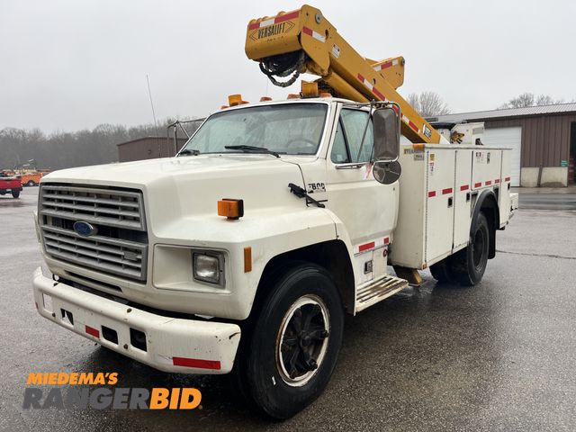 Lot 30-2366 - 1991 Ford F-600 Boom Truck / Bucket Truck / Aerial Bucket Truck