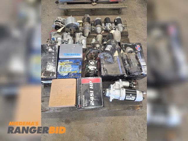 Lot 30-5027 - Pallet of starters and alternators