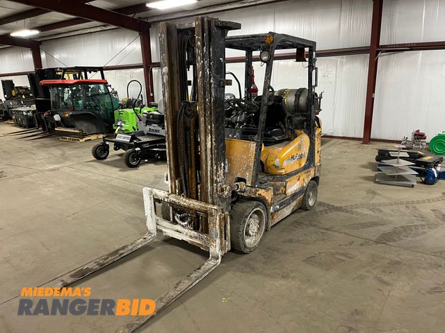 Lot 30-3072 - 2006 Hyundai HLF 25C-5 Please note update on listing that the propane tank is not included. Forklift...