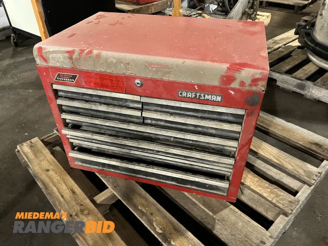 Lot 30-878 - Craftsman Toolbox