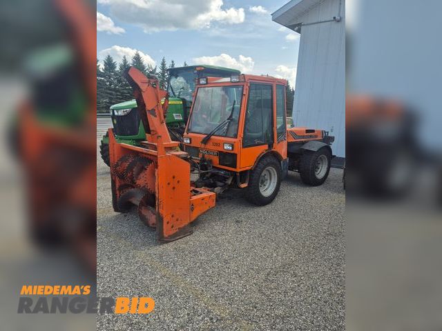 Lot 30-11401 - Holder C9700H Specialty Equipment