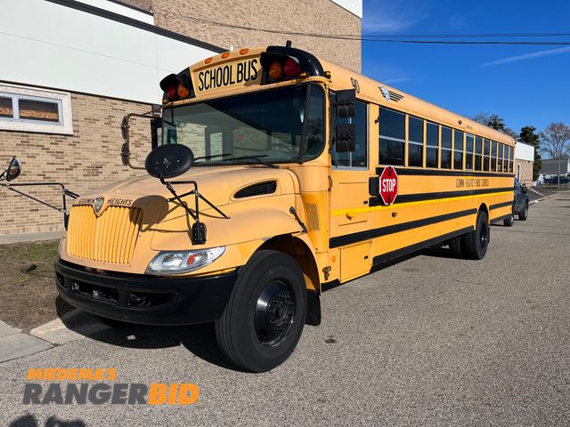 Lot 30-530 - 2010 International 3000 IC PB10500 School Bus