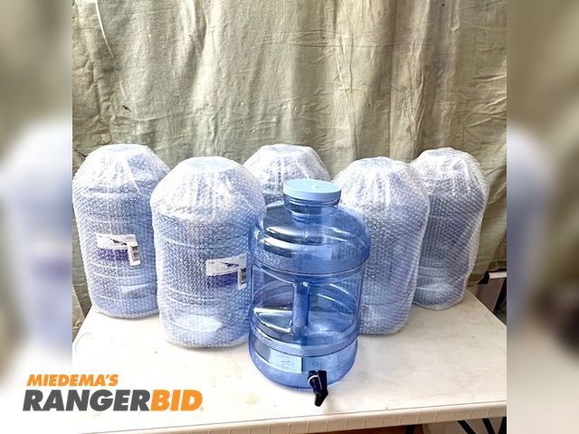 Lot 30-13 - 6 New Bluewave 5-Gallon Big Mouth Beverage Dispenser Plastic Beverage Dispenser