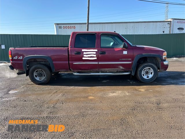 Lot 30-10231 - 2005 GMC SIERRA 2500 HD SLT Regular Cab Pickup Truck 4x4 2005 GMC SIERRA 2500 HD SLT PICKUP TRUCK
RU...