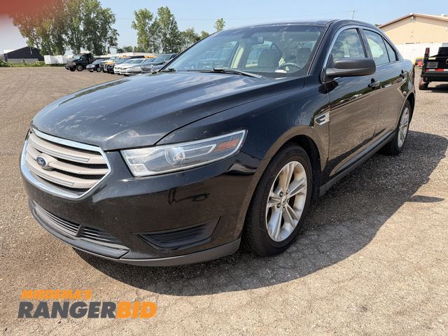 Lot 30-3441 - 2016 Ford Taurus Sedan FWD