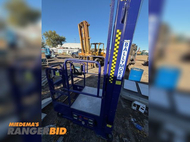 Lot 30-10735 - BALLYMORE Scissor Lift BALLYMORE SCISSOR LIFT