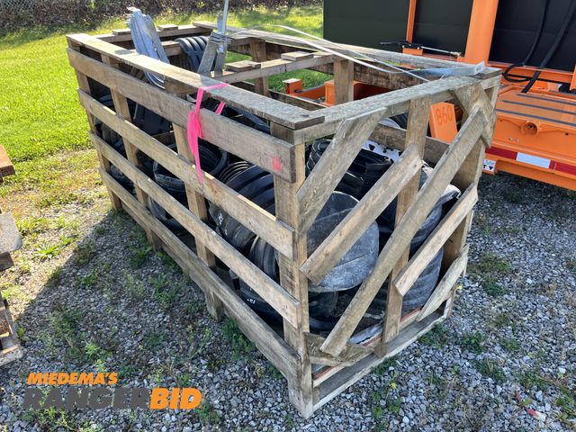 Lot 30-1829 - Pallet of Various Drain Tile connectors