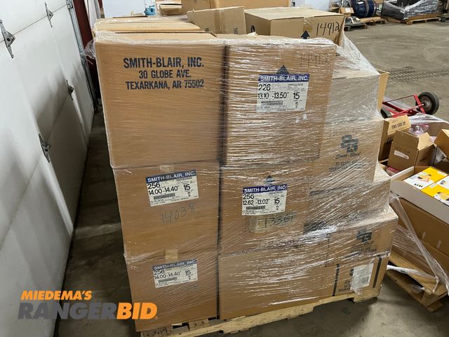 Lot 30-378 - Pallet Smith - Blair Smith Blair repair clamps