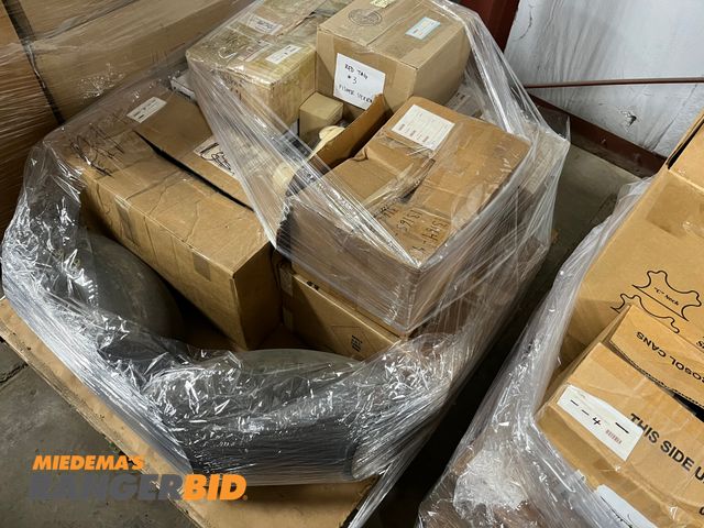 Lot 30-381 - Misc. hardware/fittings, etc. including Sand Nozzles, Steel Elbows and flanges