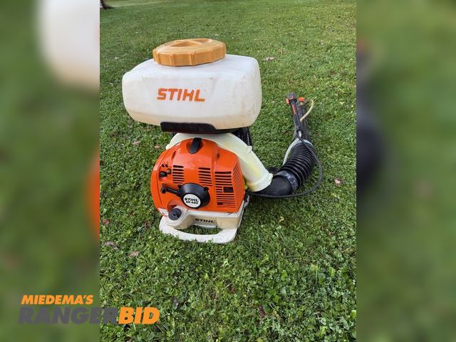 Lot 30-10879 - Stihl SR450 backpack sprayer/blower, works well