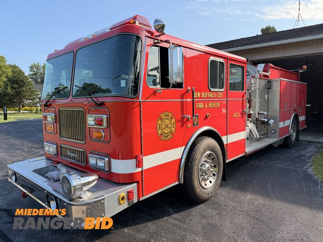 Lot 30-3449 - 1995 Seagrave Pumper TB-60-DF Fire Truck