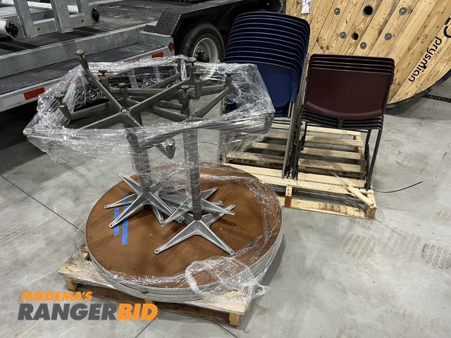 Lot 30-1766 - Lot includes Herman Miller tables and stackable chairs Stackable Chairs Table