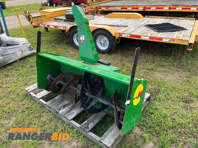 Lot 30-3481 - •	Municipality owned, regularly serviced, and well maintained.
•	Inspection and removal times are normal business hours for Repocast Wayland. NO need for an appointment. John Deere Heavy Duty 60" Snow Blower