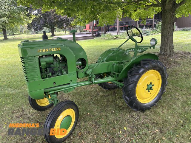 Lot 30-1200 - 1941 John Deere L Tractor