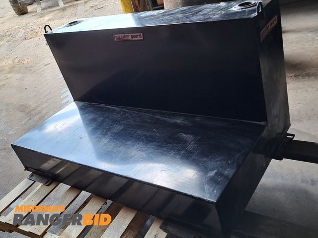 Lot 30-1013 - 354-5-02 Weatherguard Transfer Tank
Tank is new from factory but has a pinhole leak along one seam