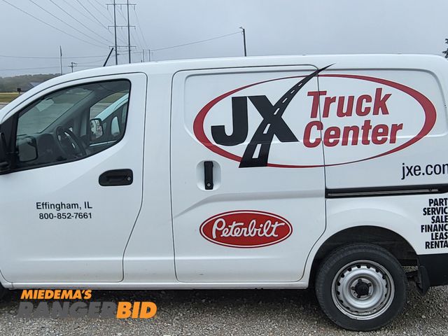 Lot 30-JX197 - 2019 Nissan NV200 Cargo Van FWD 2019 Nissan NV200 with 224747 miles. Runs good, fleet maintained  DE...