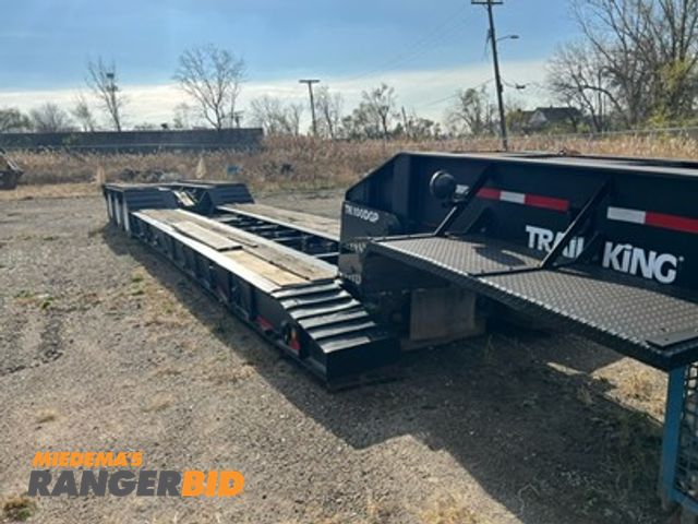 Lot 30-1008 - 1990 Trail King TK100DGP-483 Lowboy Trailer 50-ton capacity, Tri-axle, 102" x 48' x 25' wood/steel l...