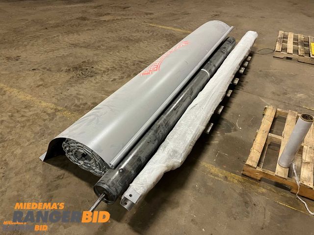 Lot 30-4158 - 1 Overhead Door OPRSXH1003RBR Roll up door Overhead Door New 10'6" Wide Tracks are approx 12' tall. Slats are removable and comes with controller. Model OPRSXH1003RBR, 1HP, 3 phase. New never used.