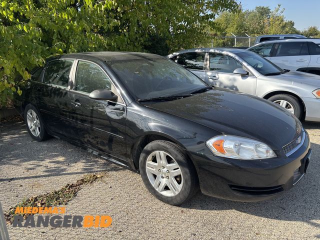 Lot 30-JX86 - 2014 Chevrolet Impala Sedan FWD 2014 Chevrolet Impala Limited with 269,000. Battery is dead, car has...