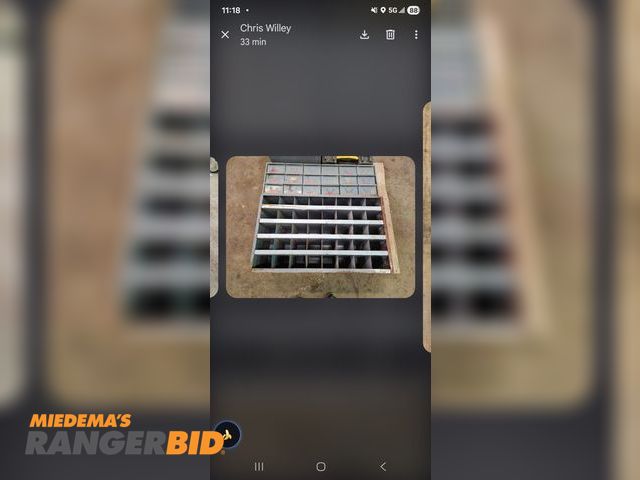 Lot 30-4888 - Part / bolt / nut organizers