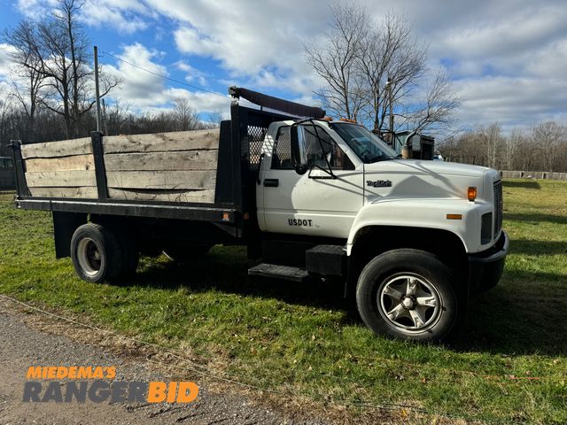 Lot 30-10049 - 1994 Gmc Topkick Dump Truck Runs good, dump works