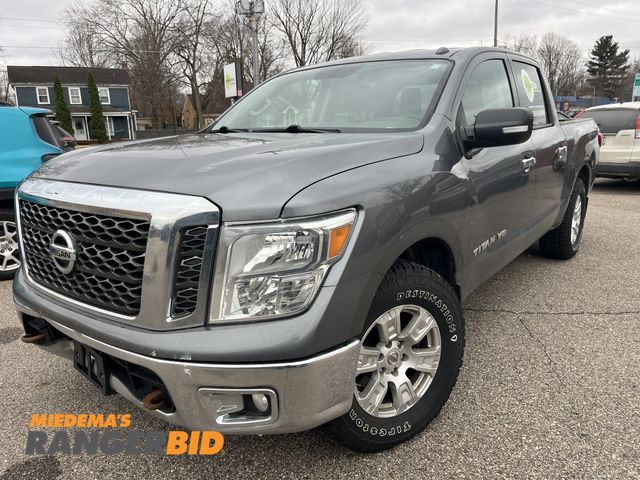Lot 30-4296 - 2018 Nissan Titan S Crew Cab Pickup Truck 4x4