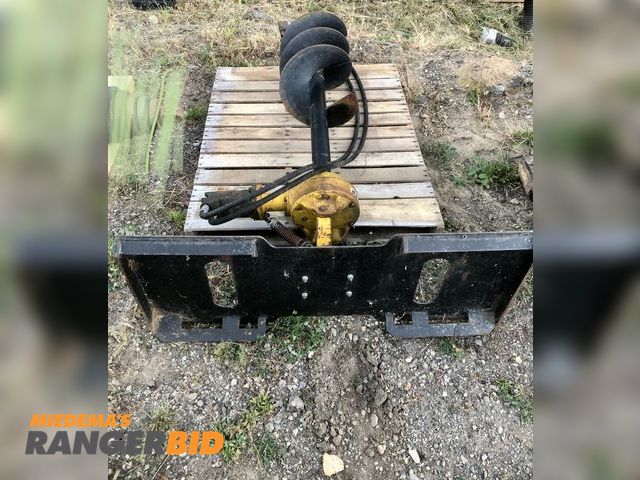 Lot 30-29H - Skid Steer Quick Attach Auger 15" bit 15" hydraulic auger, skid steer quick attach mount, approx 64"...