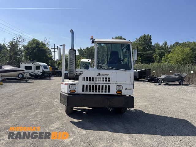 Lot 30-7285 - 1998 Ottawa  Commando 30 Switcher Truck