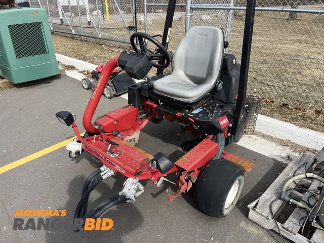 Lot 30-4430 - 2013 Toro Groundsmaster 3150 Commercial Lawn Mower
