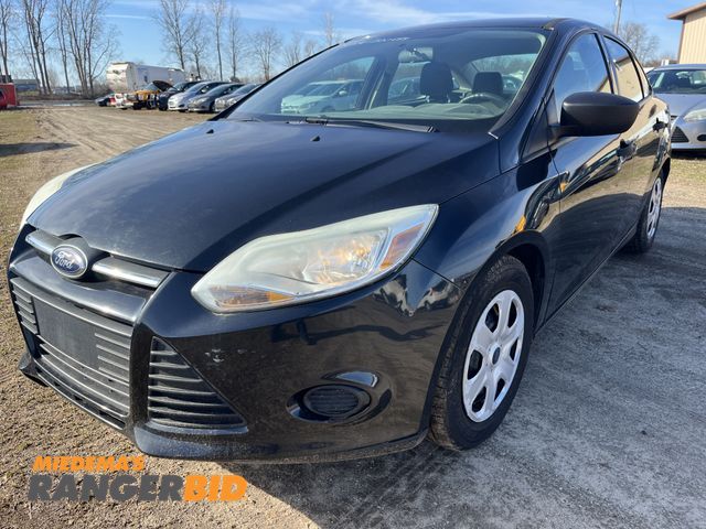 Lot 30-4307 - 2014 Ford Focus Sedan FWD