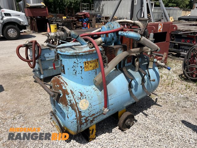 Lot 30-1045 - Yellow Bellied Vacuum Propane Powered 166 hours