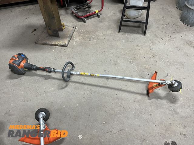 Lot 30-4538 - Husqvarna 525LST Weed Whip / String Trimmer Gas Powered Recoil Start