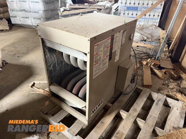 Lot 30-5708 - (1) Lennox, model M/N LF24-115A-5, 115,000 BTU/HR, (appears to be set up for propane gas), 92,000 BT...