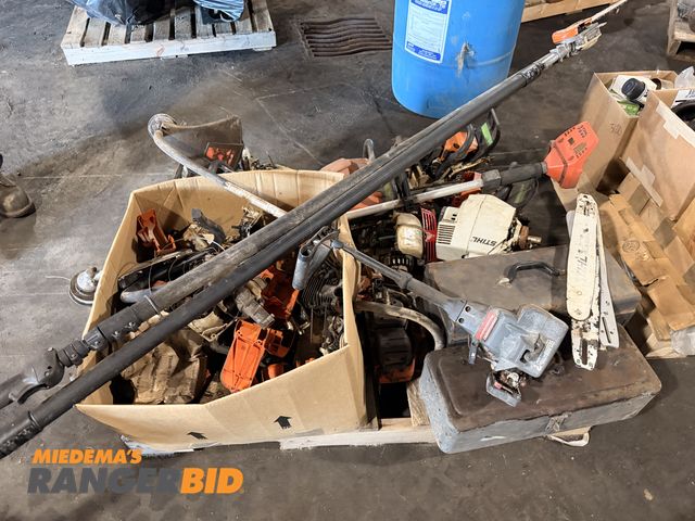 Lot 30-3855 - Pallet of gas powered lawn and garden tools. All are for parts or repair.