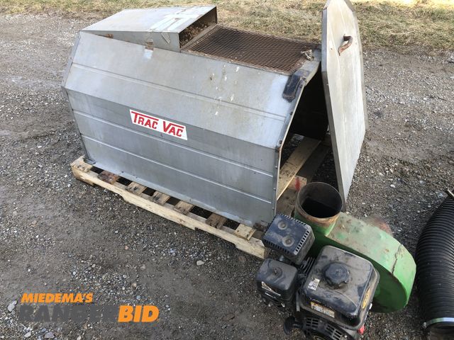Lot 30-28T - Trac Vac Trac Vac Leaf vac Trac Vac, worked when last used.  Vacuum hose has been previously split a...
