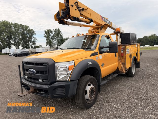 Lot 30-3329 - 2015 Ford F-550 Boom Truck / Aerial Truck / Bucket Truck Regular Cab Pickup Truck 4x4