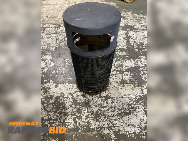 Lot 30-287MV - Outdoor Waste Bin.