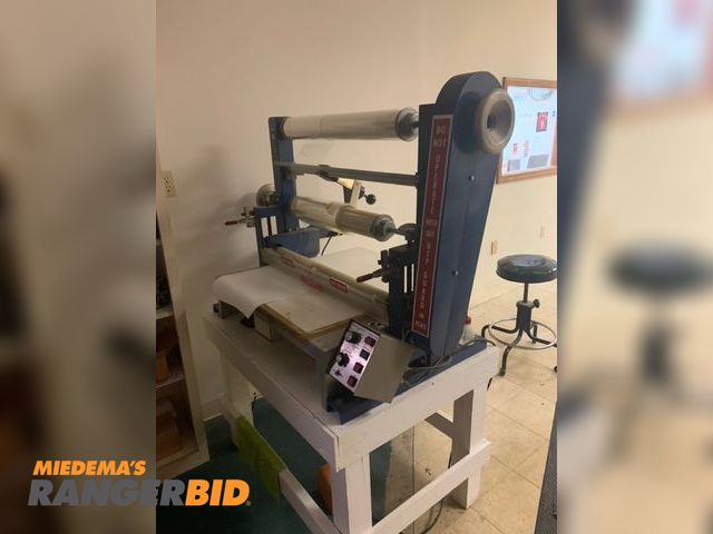 Lot 30-1005 - 1 FlexVU Laminator by Flexconn F30 Cold Roll Laminator 30 inch Throat, comes with the table, and with assorted size rolls of clear laminate.