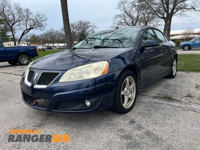 Lot 30-687 - 2009 Pontiac G6 with a 3.5L V6 OHV 12V engine. Sedan FWD