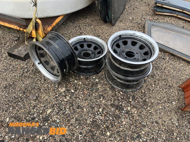 Lot 30-1756 - Set of rims see pics for sizes