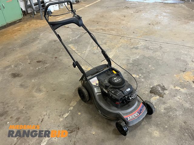 Lot 30-3058 - Ariens 21"  Mulch, Bag, or Rear Discharge Mower #911089  Push Mower