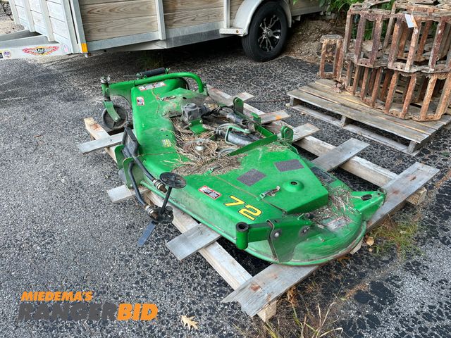 Lot 30-3448 - 2009 John Deere 72" Mower PTO driven Has been sitting for a bit. Seller will load. Municipality owned.