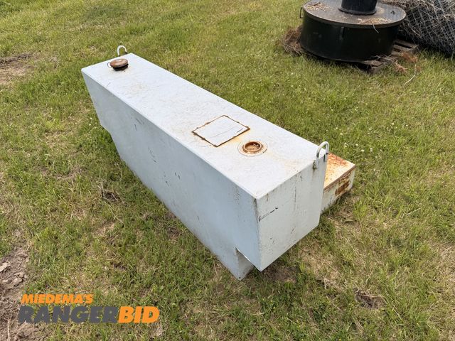Lot 30-3952 - Delta Diesel Fuel Tank