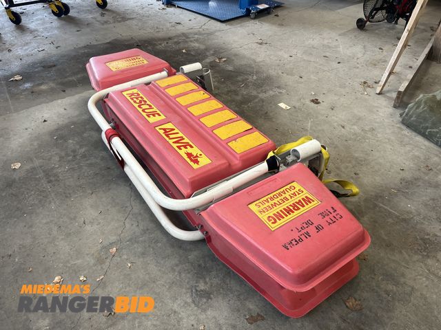 Lot 30-4770 - Rescue Alive Water rescue float