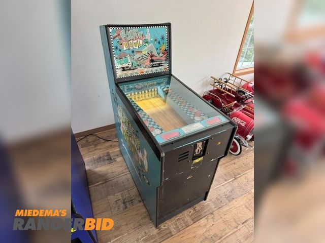 Lot 30-54607 - Vintage Bromley "Rock N' Bowl" arcade ticket redemption game produced around 1990-1992. 
It features...