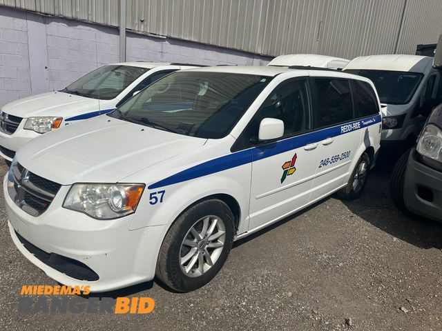 Lot 30-3260 - 2014 Dodge Grand Caravan SXT Mini Van