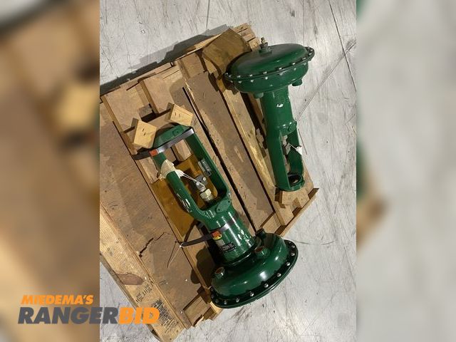 Lot 30-19 - LOT OF 2 Fisher Controls Type 657 Diaphragm Actuators, Size 50, 3/4 Travel  

Seller will assist wit...