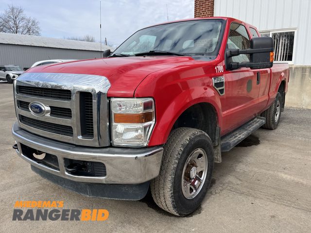 Lot 30-4875 - 2009 Ford F-250 Extended Cab Standard Box Pickup Truck 4x4