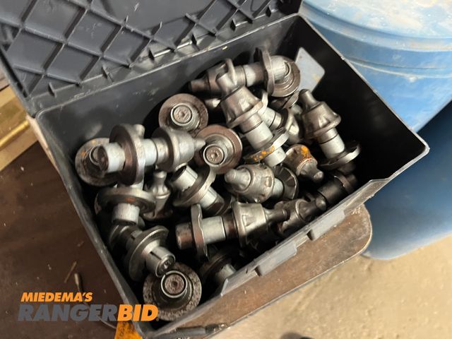 Lot 30-593 - (50) Wirtgen Group Asphalt Milling Bits W6-g/20x2